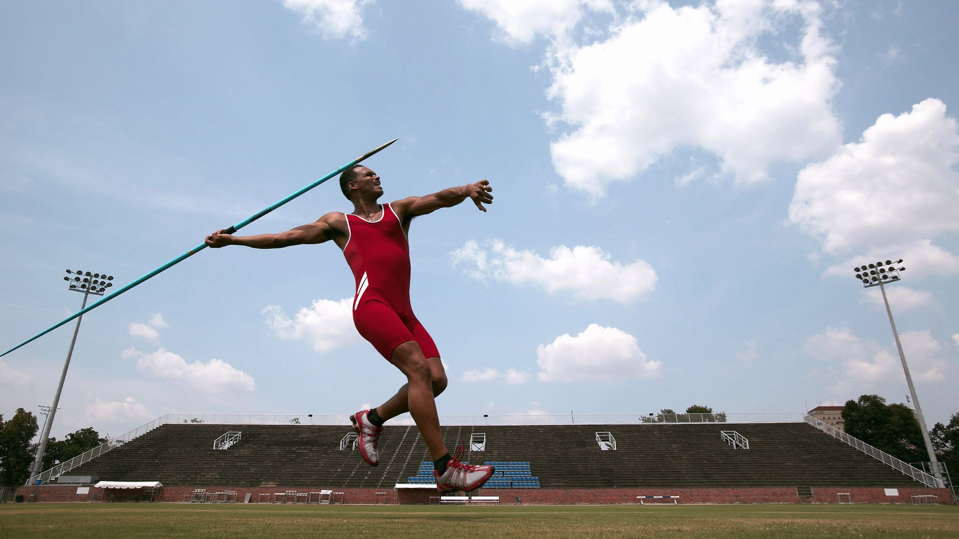 体育新闻中心发布体育短视频创作者扶持政策，创意体育短视频